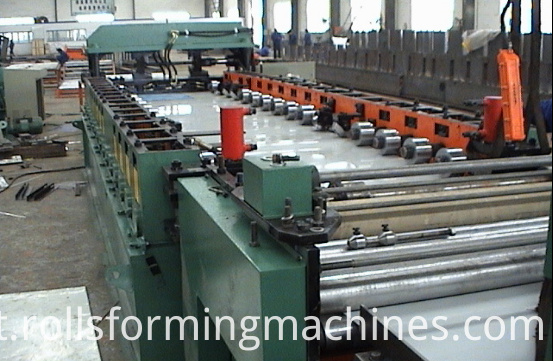 Rotolo del pannello sandwich che forma macchina Sandwich Panel Roll Forming Machine